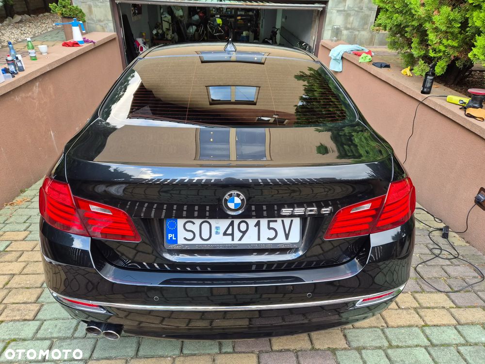 BMW Seria 5 520d Efficient Dynamics Edition - 14