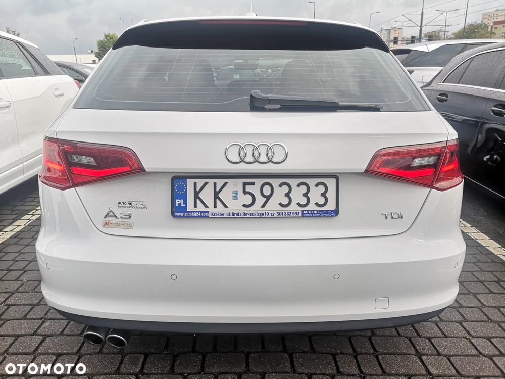 Audi A3 Sportback 2.0 TDI Ambition S tronic - 4