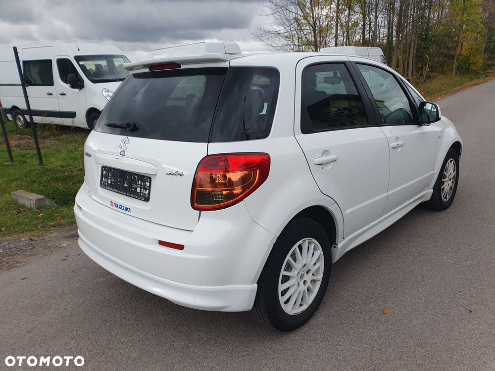 Suzuki SX4 - 3