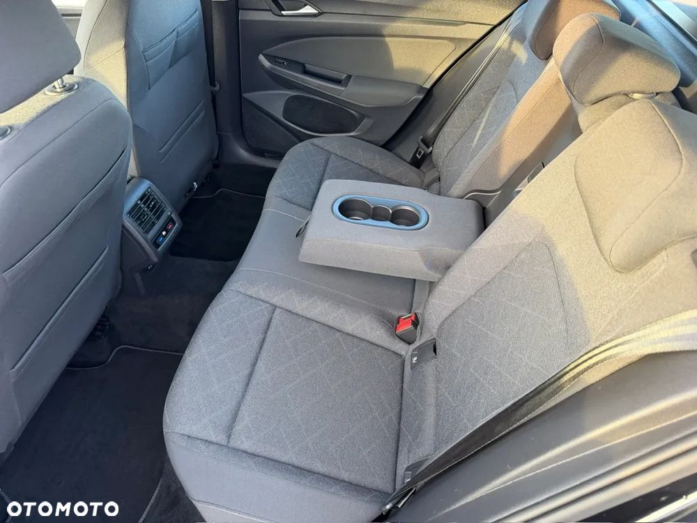 Volkswagen Golf - 13