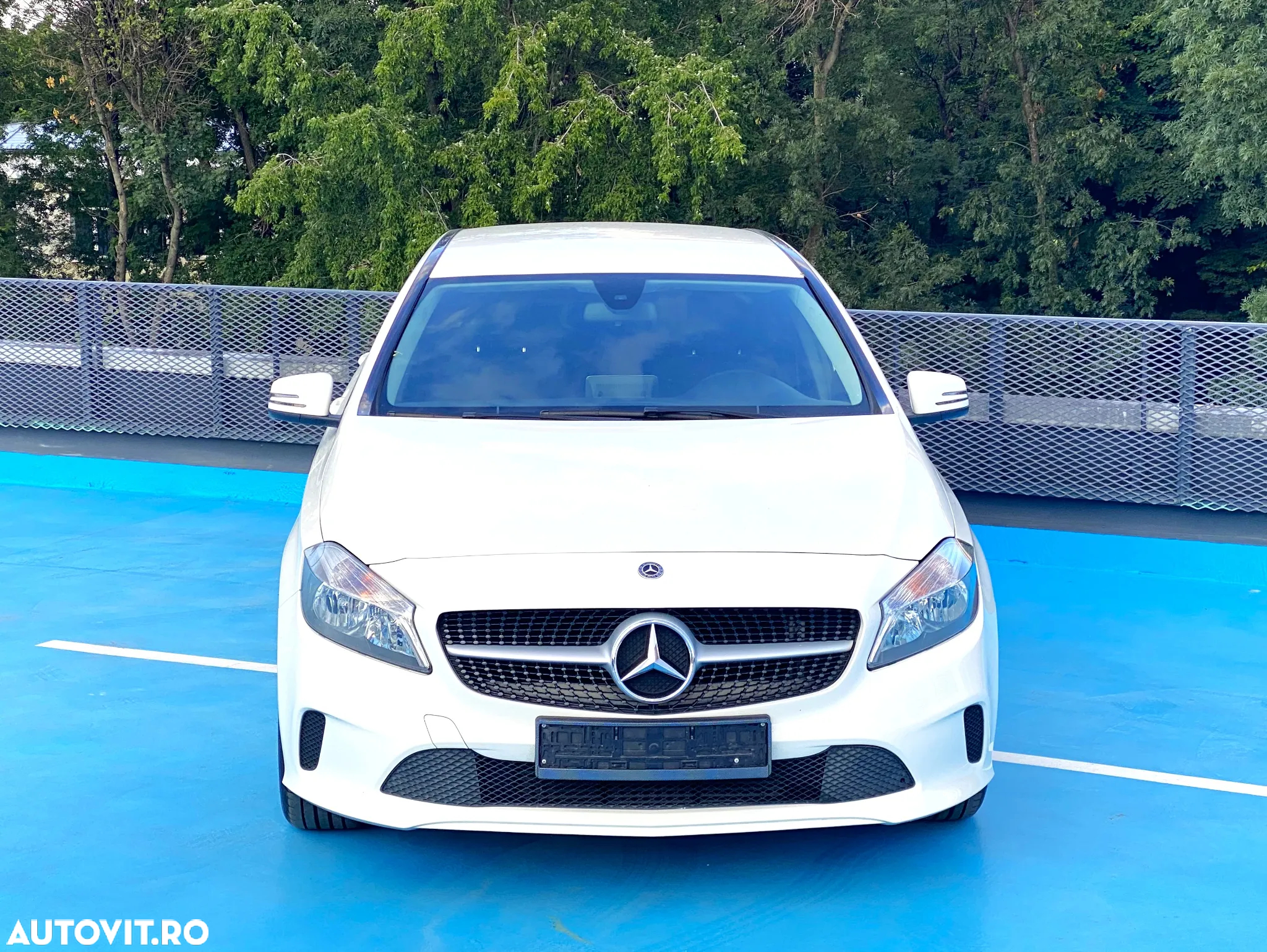 Mercedes-Benz A - 23