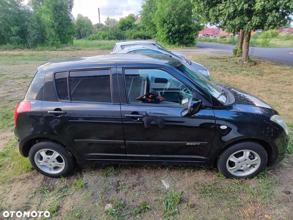 Suzuki Swift - 7