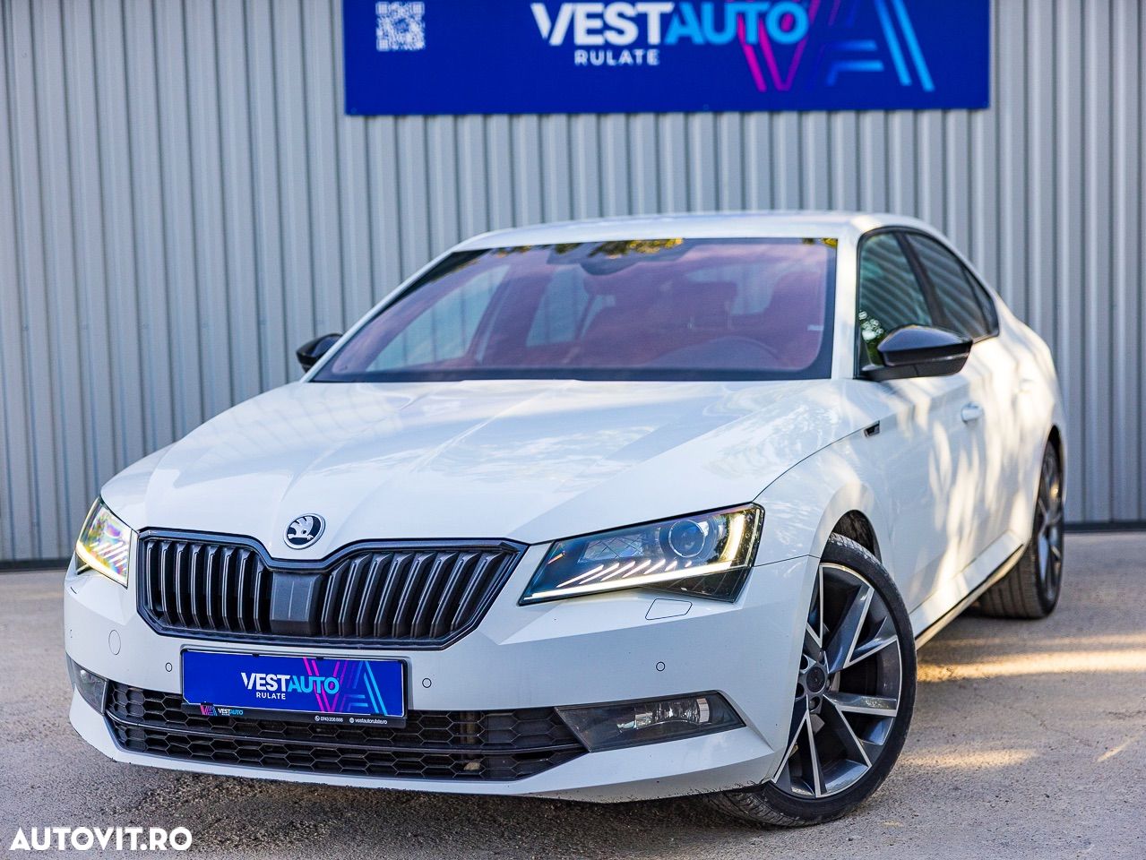 Skoda Superb 2.0 TDI DSG Sportline - 1