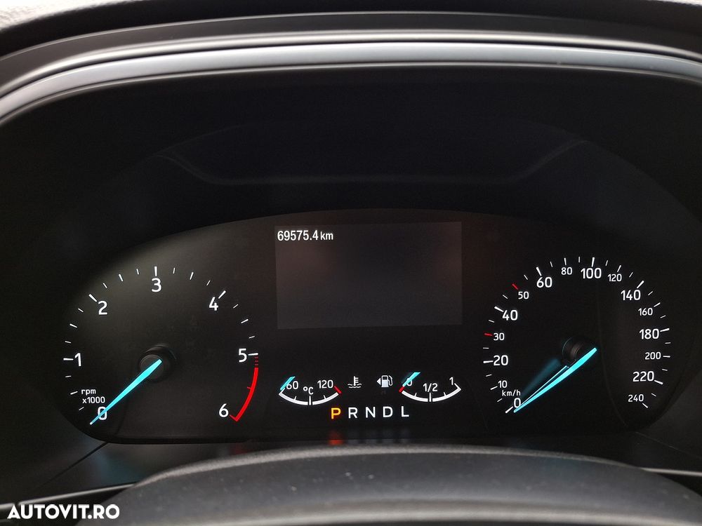 Ford Focus 1.5 EcoBlue Connected - 6