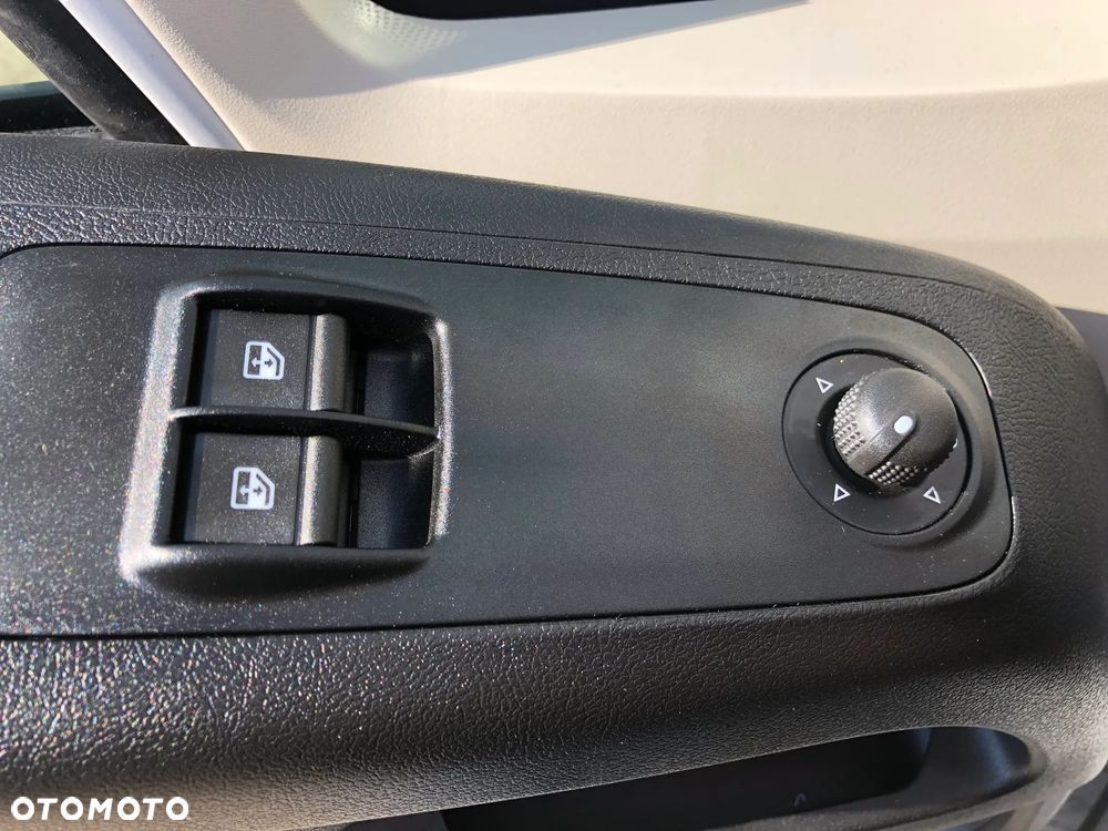 Fiat DUCATO WINDA DHOLLANDIA DMC3.5t ŁADOWNOŚĆ 800KG KONTENER PLUS DRZWI BOCZNE - 40