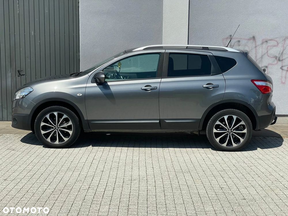 Nissan Qashqai - 2