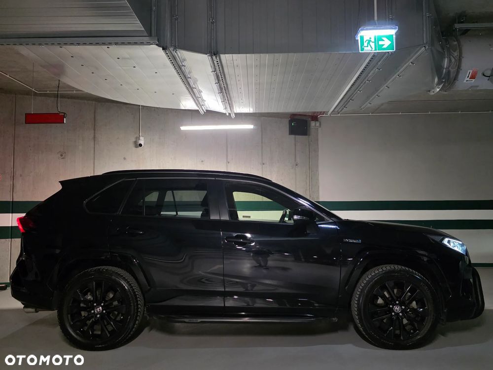 Toyota RAV4 2.5 Hybrid Black Edition by JBL 4x4 - 2