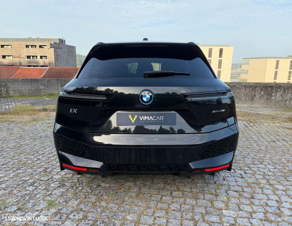 BMW iX xDrive 40 Pack Desportivo - 34