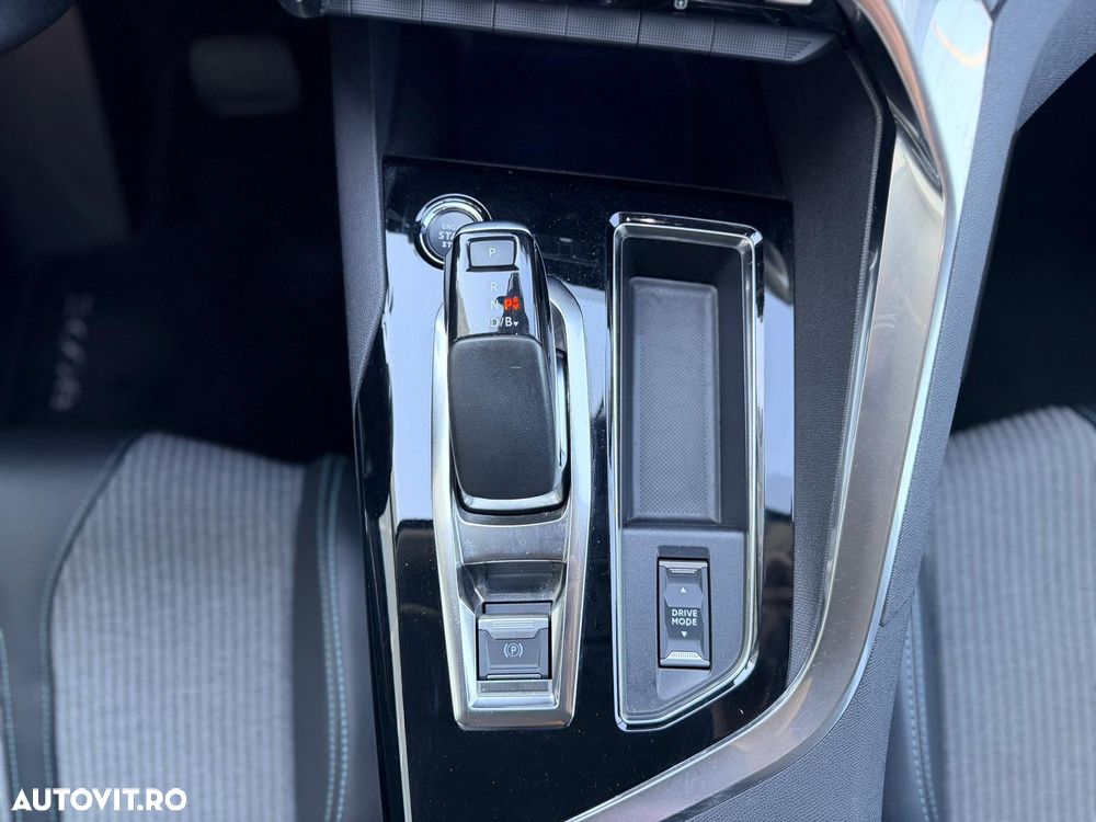 Peugeot 3008 PHEV 225 EAT8 Allure Pack - 21
