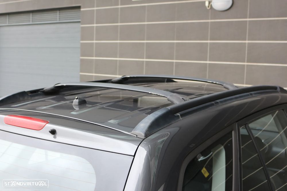 Kia Carens 2.0 CRDi Mood - 38