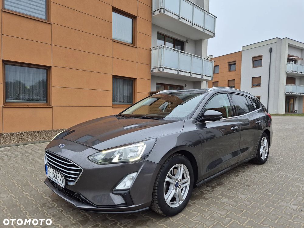 Ford Focus 1.0 EcoBoost Titanium - 1