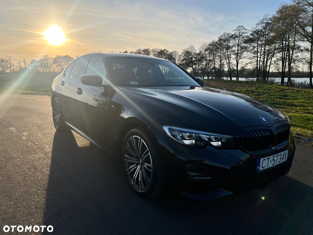 BMW Seria 3 318d M Sport Shadow - 8