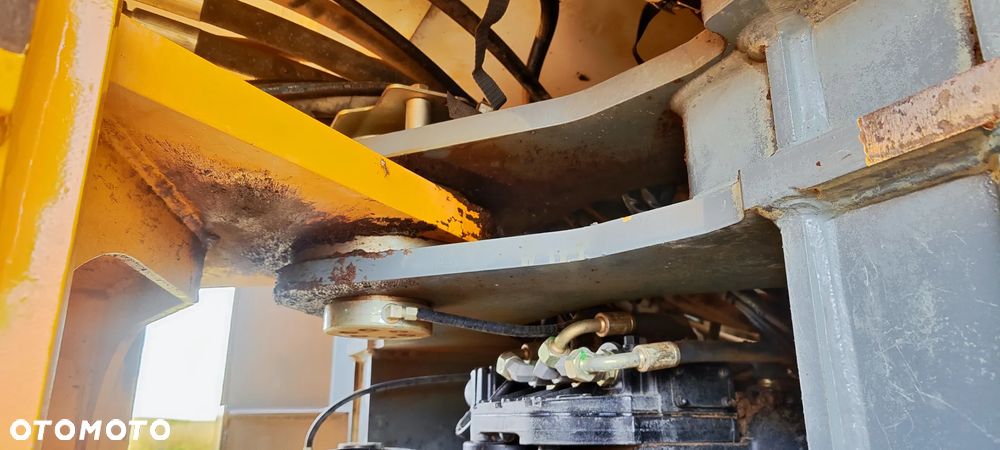 Liebherr L556 WAGA CENTRALNE SMAROWANIE SPROWADZONA L566 L550 - 25