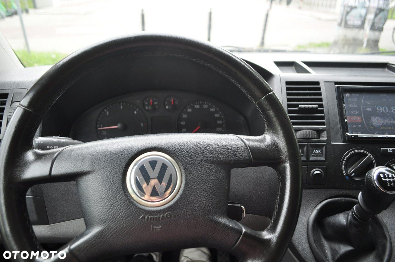 Volkswagen Transporter - 14