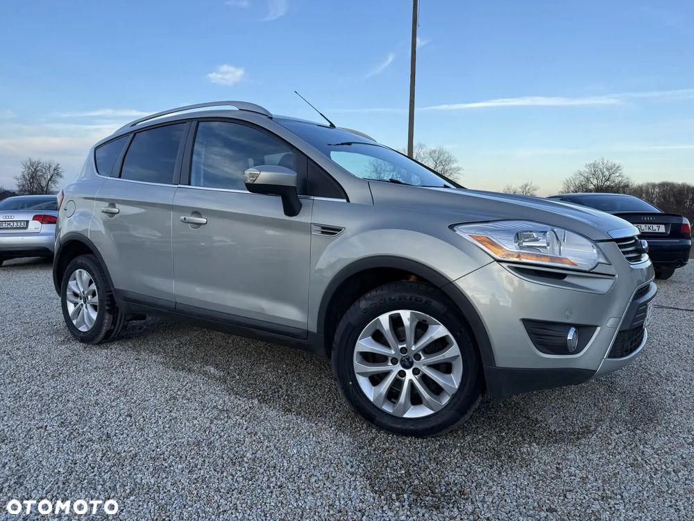 Ford Kuga 2.0 TDCi 2x4 Titanium - 2
