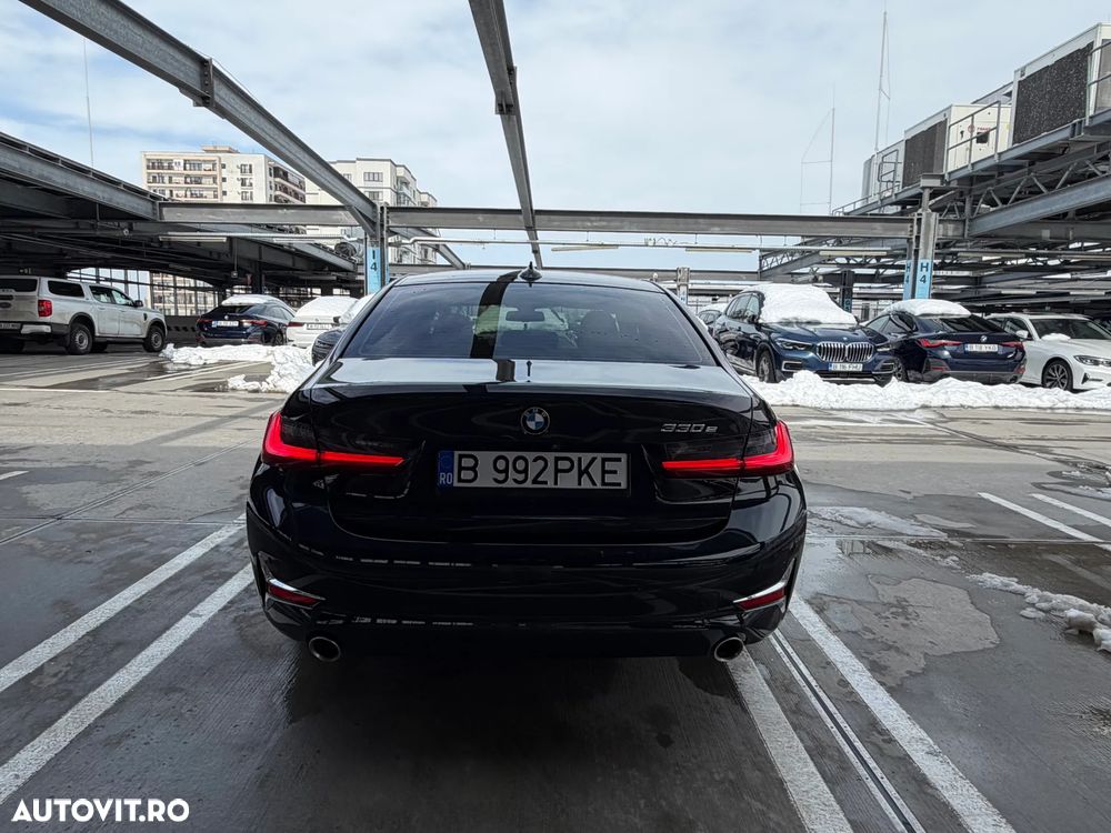 BMW Seria 3 330e AT PHEV - 15