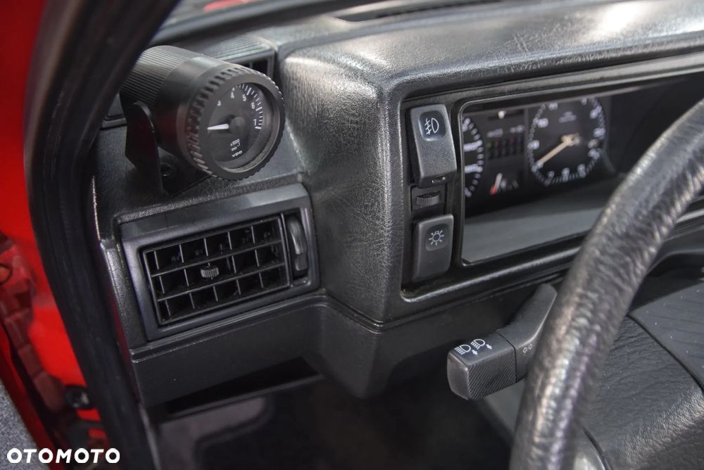 Volkswagen Golf 1.3 - 11