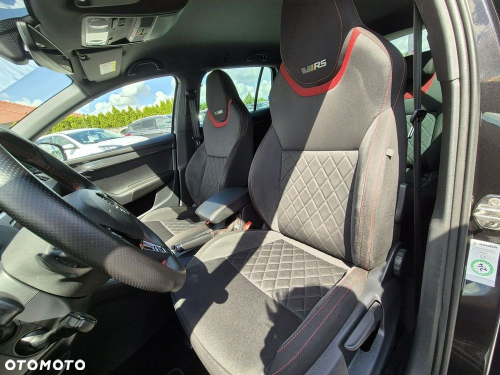 Skoda Octavia 2.0 TDI 4x4 DSG RS - 17