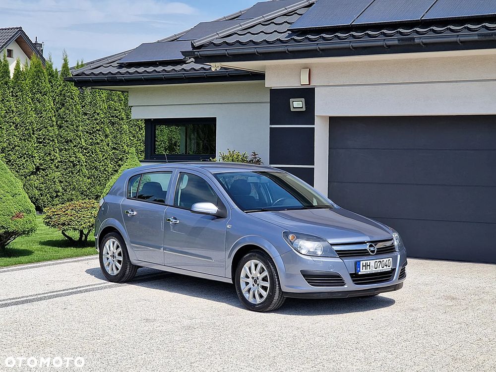 Opel Astra 1.6 Essentia - 16