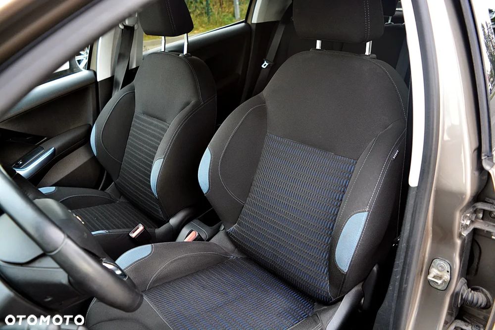 Peugeot 208 95 VTI Active - 10
