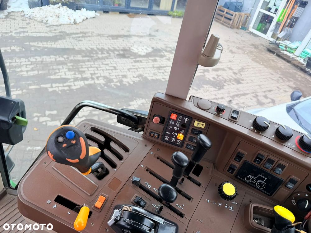 John Deere 6920 - 15