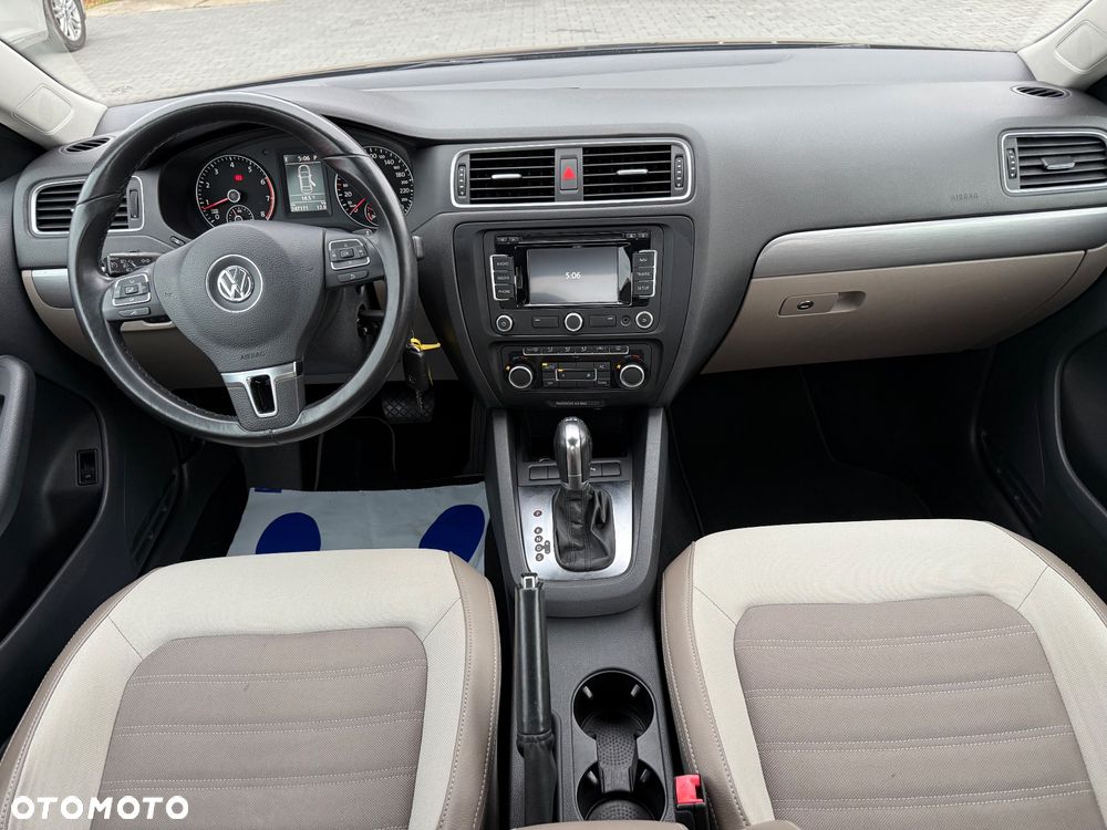 Volkswagen Jetta 1.4 TSI DSG Comfortline - 20