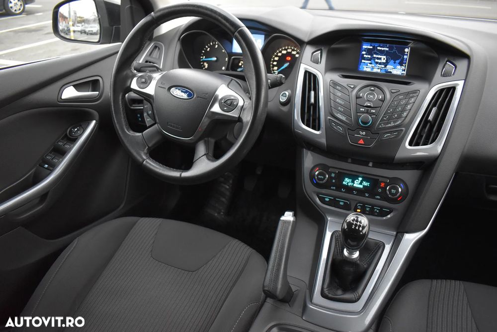 Ford Focus 1.6 TDCI DPF Start-Stopp-System Titanium - 5