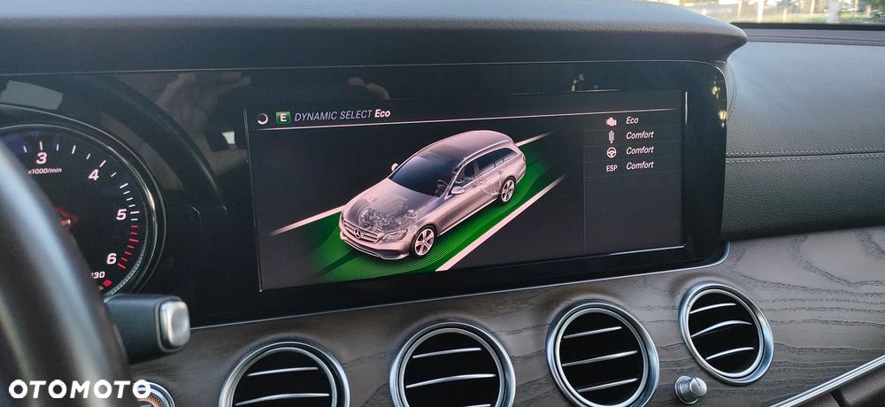 Mercedes-Benz Klasa E 220 d 4Matic 9G-TRONIC AMG Line - 19