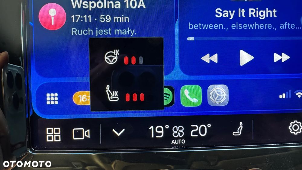 Volvo XC 60 B4 D Geartronic Momentum Pro - 32