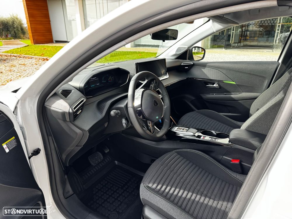 Peugeot e-208 Active - 16