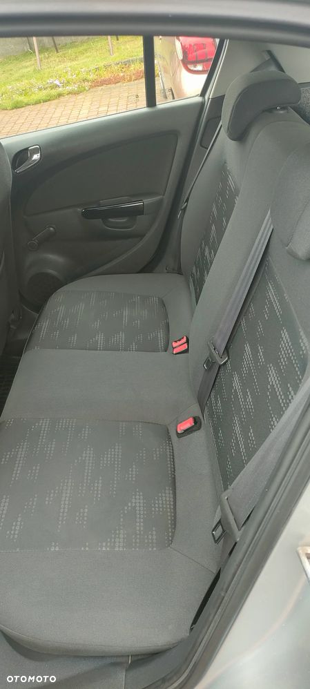 Opel Corsa 1.4 16V Enjoy - 6
