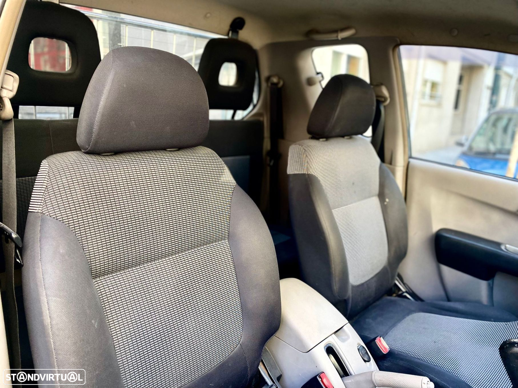 Mitsubishi L200 Pick Up 4x4 Intense Club Cab - 25