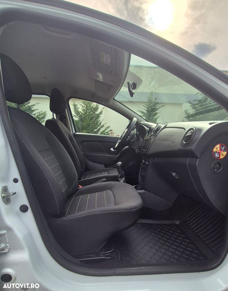 Dacia Sandero - 3