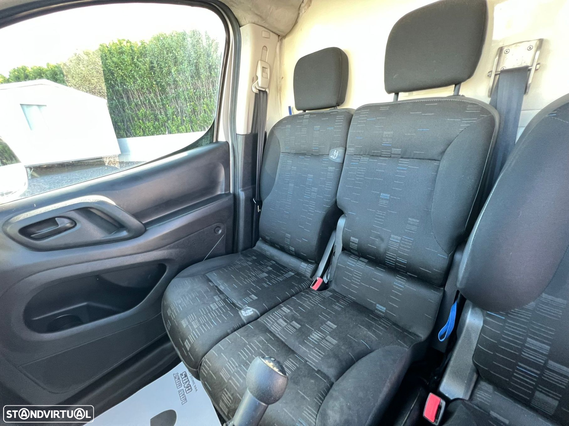 Citroën Berlingo 1.6 HDi 600 3L - 29