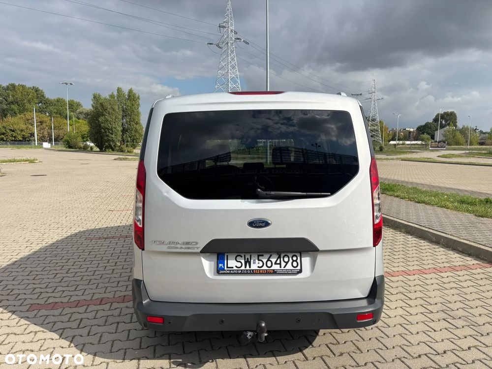 Ford Tourneo Connect Grand - 16