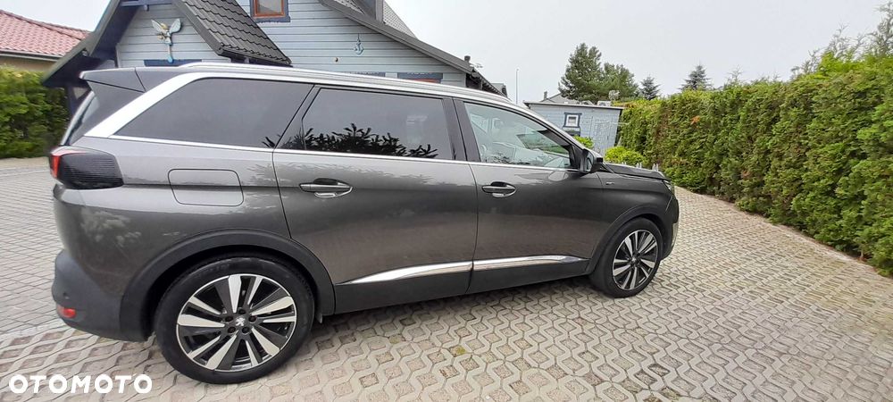 Peugeot 5008 - 5