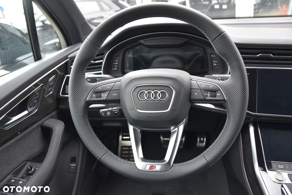 Audi Q7 - 17