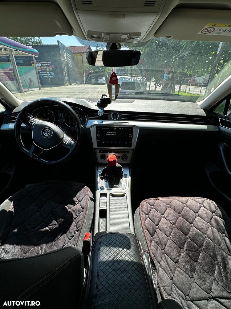 Volkswagen Passat 2.0 TDI DSG Comfortline - 2