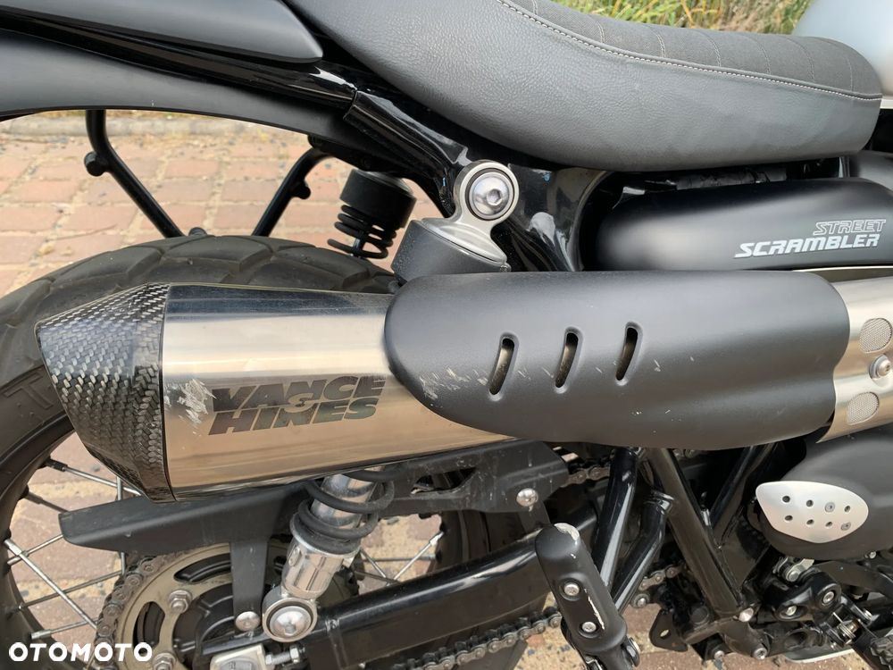 Triumph Street Scrambler - 4