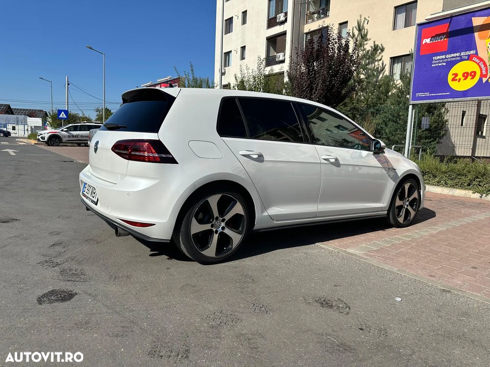 Volkswagen Golf 2.0 TSI BMT DSG GTI - 9