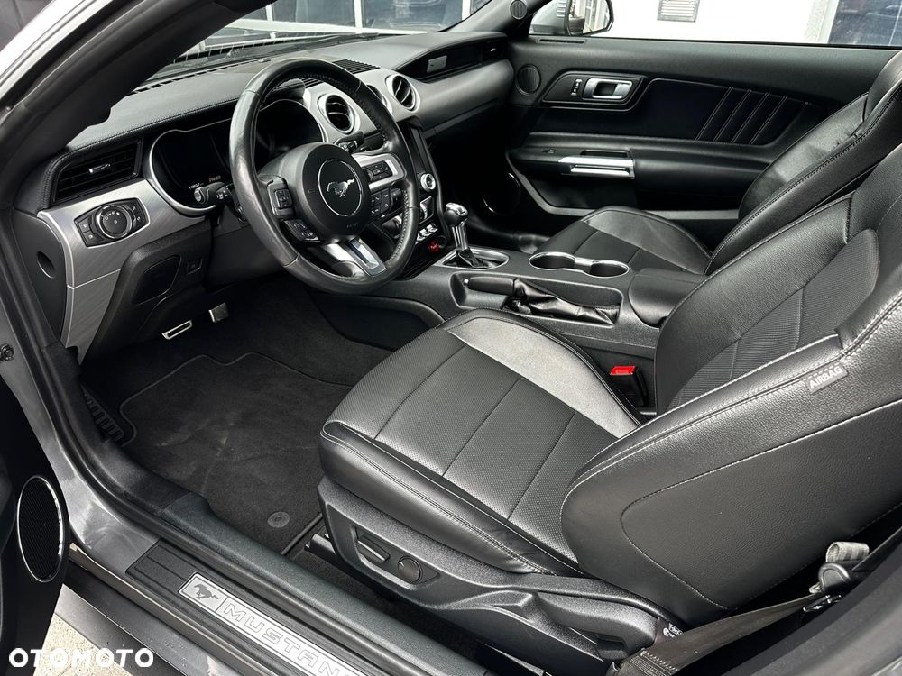 Ford Mustang 5.0 V8 GT - 20