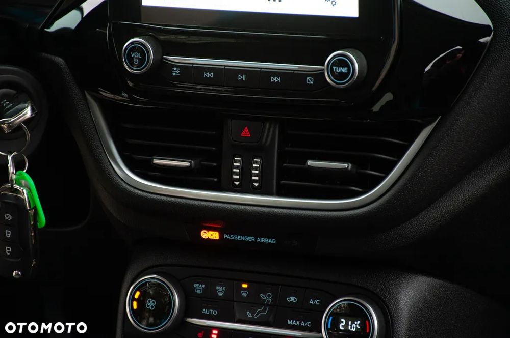 Ford Fiesta 1.0 EcoBoost Titanium - 25