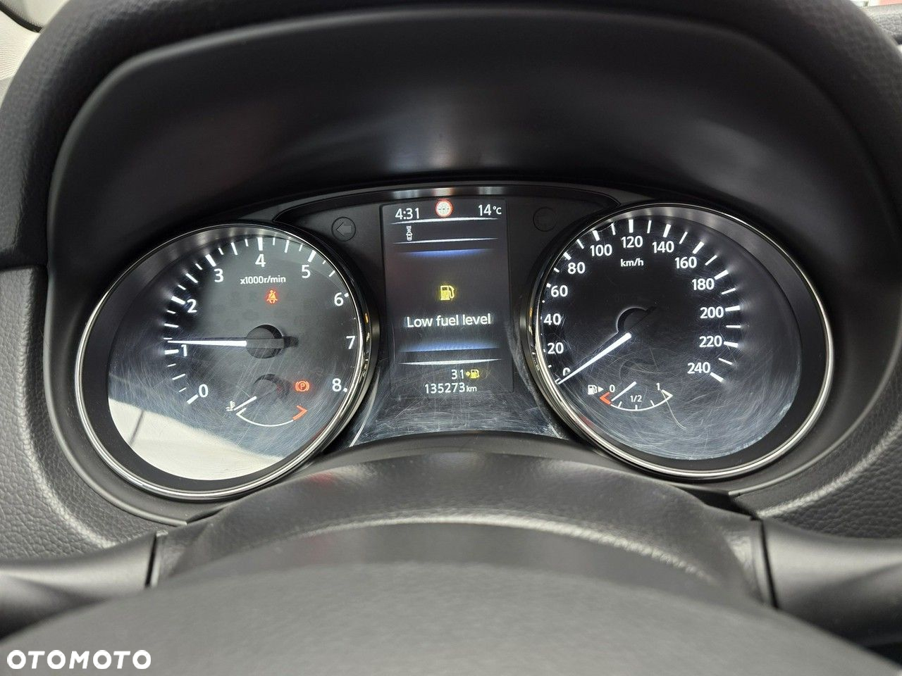 Nissan Qashqai - 10