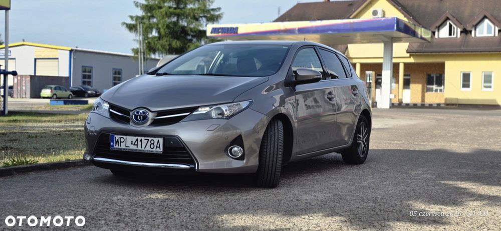 Toyota Auris - 1