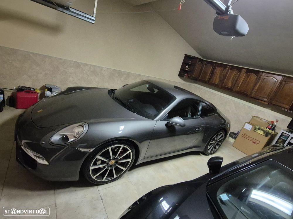 Porsche 911 Série F - 1