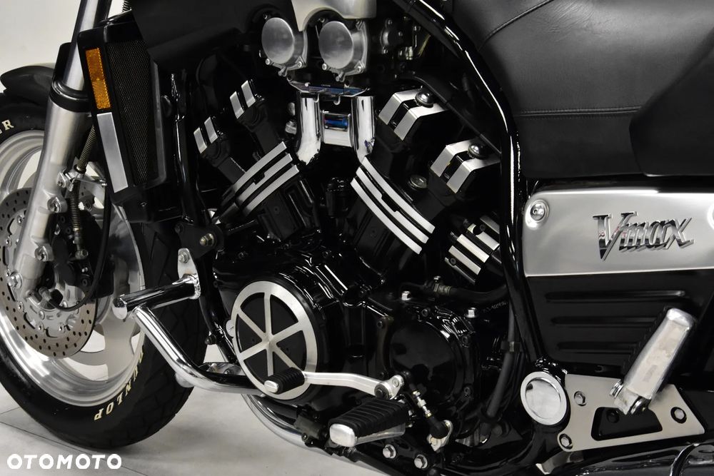 Yamaha V-MAX - 30
