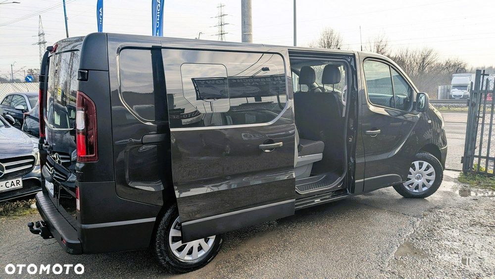 Renault Trafic - 12
