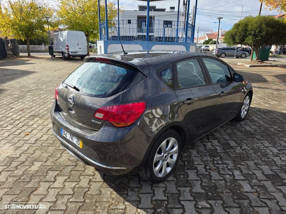 Opel Astra 1.3 CDTi Cosmo - 4