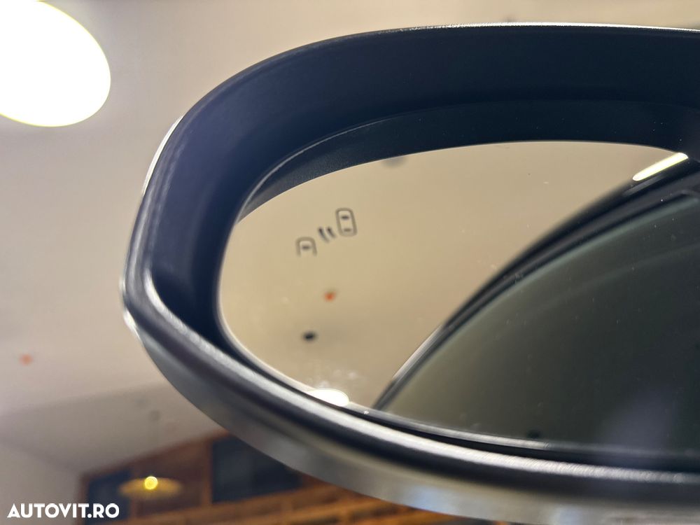 Toyota C-HR 1.8 HSD 122 CP 4x2 CVT C-lassy bi-tone - 29