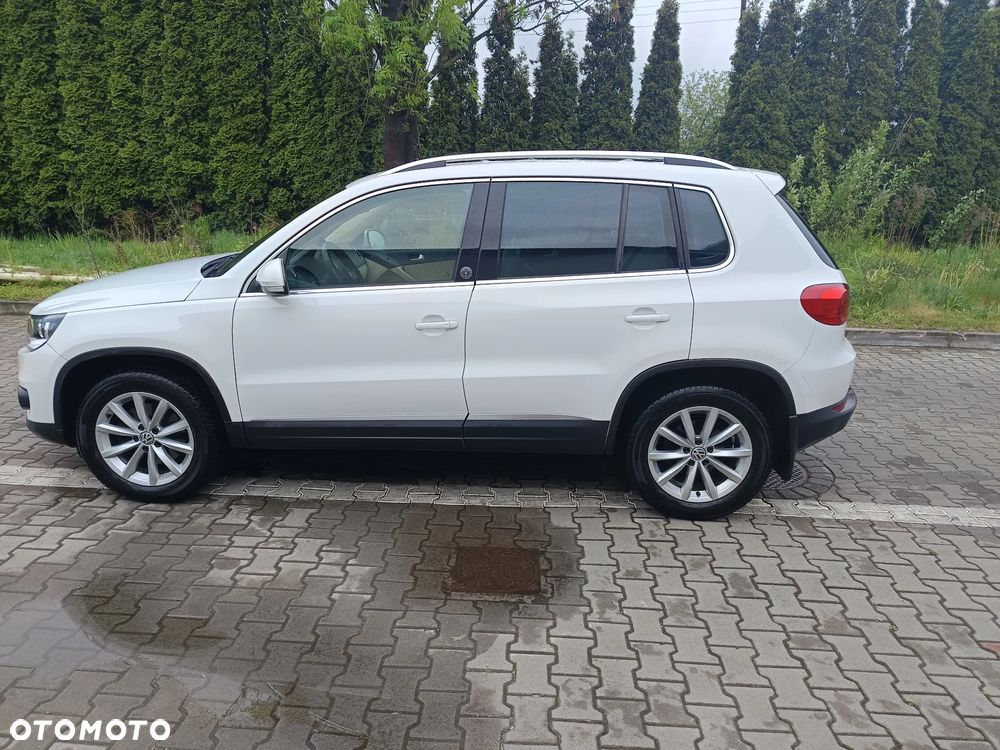 Volkswagen Tiguan - 1